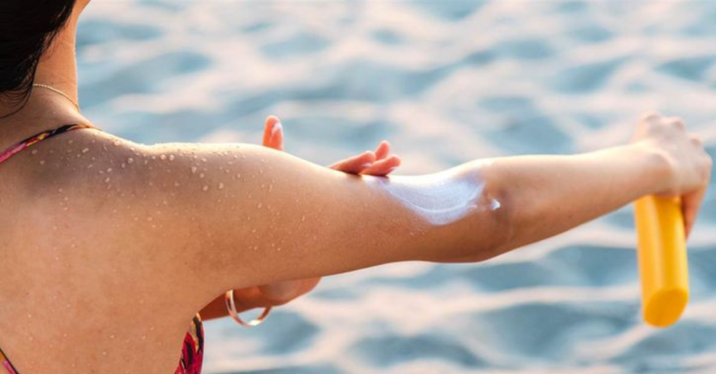 O Que Ninguém Me Contou: Por que Decidi Blindar Meu Corpo com Protetor Solar Todos os Dias