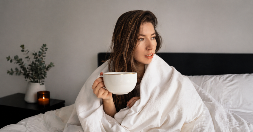 Cansada de Lutar Contra o Lençol no Frio? O Protocolo da Trégua que Devolveu meu Viço e Minha Energia para dias frios