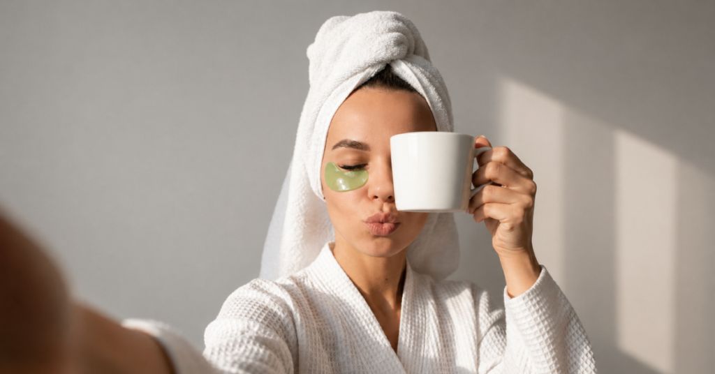 Aquele vazio do domingo de inverno? O ritual de autocuidado que transforma a melancolia em força para sua semana