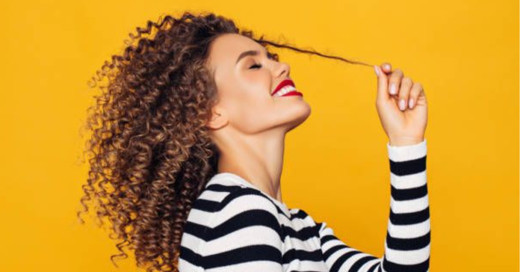 Cansada de Parecer ‘Bonitinha’ mas se Sentir Fraca? O Erro Silencioso de se Vestir Sem Blindar sua Muralha