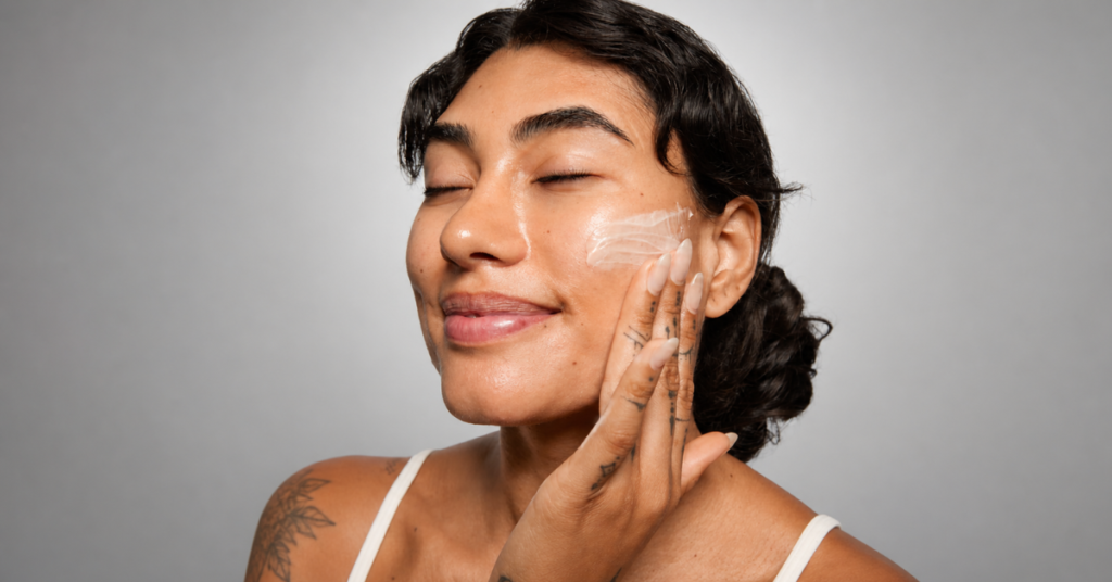 Cansada de Ingredientes que Você não Pronuncia? Meus favoritos de beleza limpa para um viço real e sem filtros
