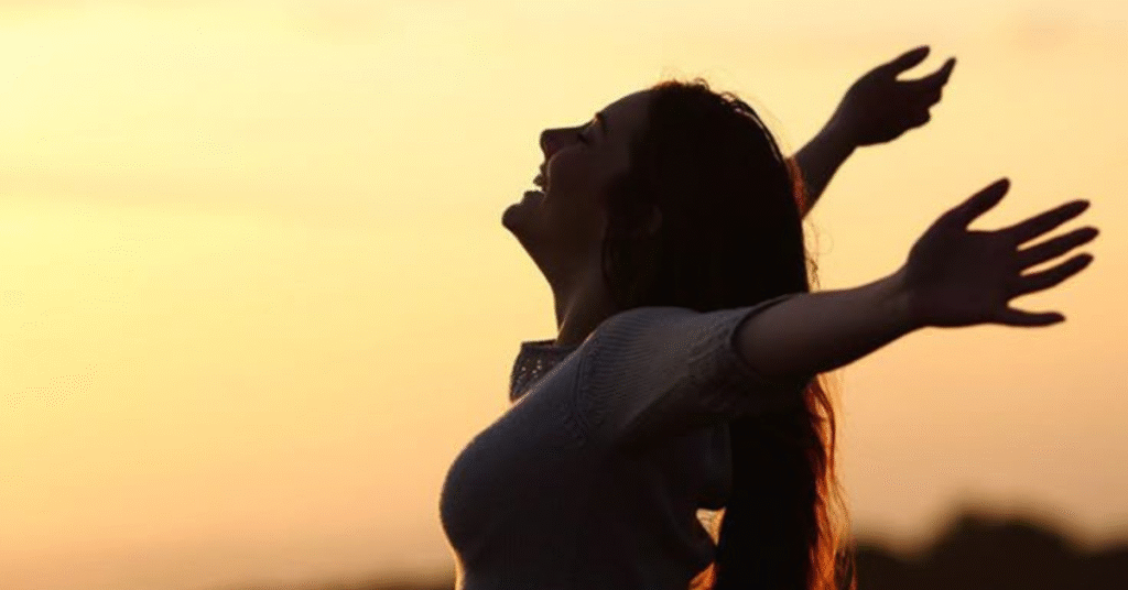 Minha Rotina de Gratidão: Como Venci a Ansiedade com 5 Minutos de Escrita Diária.