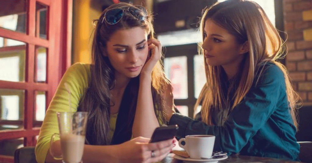 A Arte de Ouvir em Silêncio: Como a Minha Presença Conecta Pessoas mais do que Minhas Palavras.