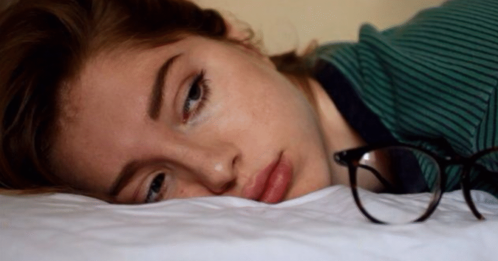 O Meu ‘Dia do Lixo’ Emocional: Como Me Permito Sentir Tristeza Sem Culpa e Sem Sofrer.