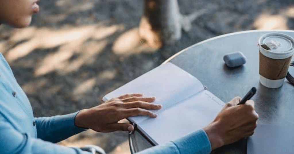 Como Transformei o Meu ‘Brainstorm’ em um ‘Flow’ Usando Papel e Caneta (Minha Técnica de Fluxo).
