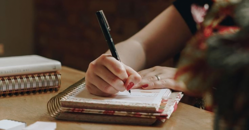 Meu ‘Diário de Produtividade’: Como Analisar Meus Erros Me Fez Mais Eficiente.