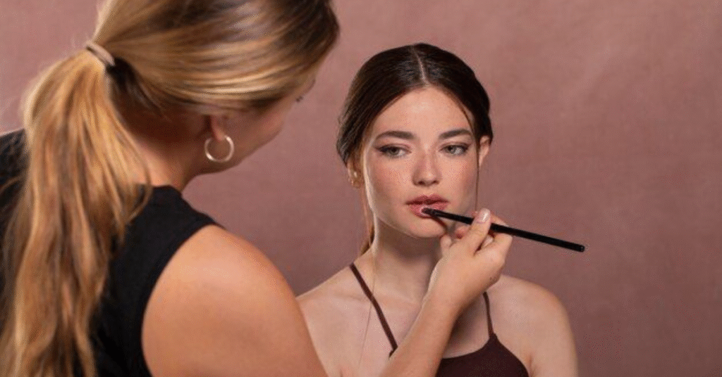 Meu Desabafo sobre a Maquiagem que Esconde: Por Que Eu Escolhi a Maquiagem que Realça.