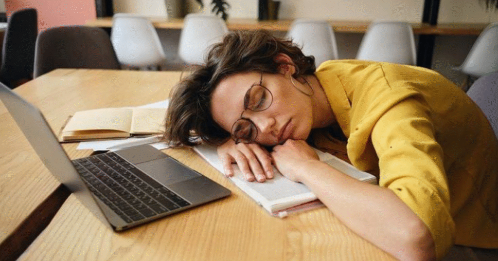 O Fim da ‘Perfeição Paralítica’: Por Que Entregar Imperfeito é Melhor do que Não Entregar.