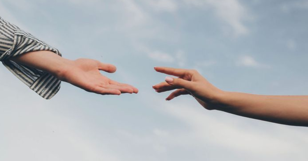 O Poder de Dizer ‘Eu Preciso de Ajuda’: Como a Vulnerabilidade Fortaleceu Minhas Conexões.